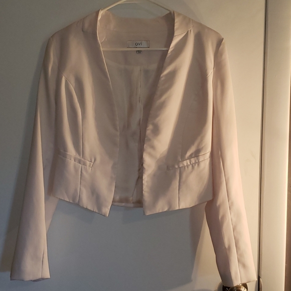 Blazer - Picture 2 of 2